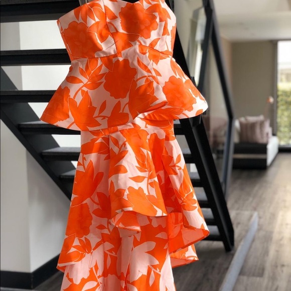 Dress - Picture 2 of 2